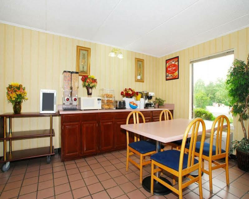 Econo Lodge Inn & Suites Lugoff Zewnętrze zdjęcie